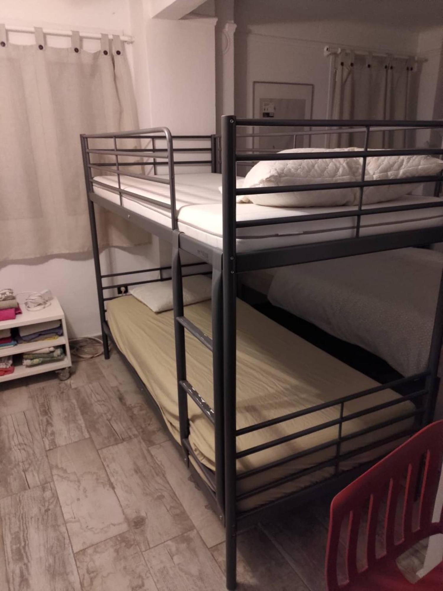 Center With Private Yard D11 Apartment
